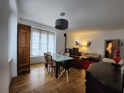 Maison - 141 m² - 7 pièces