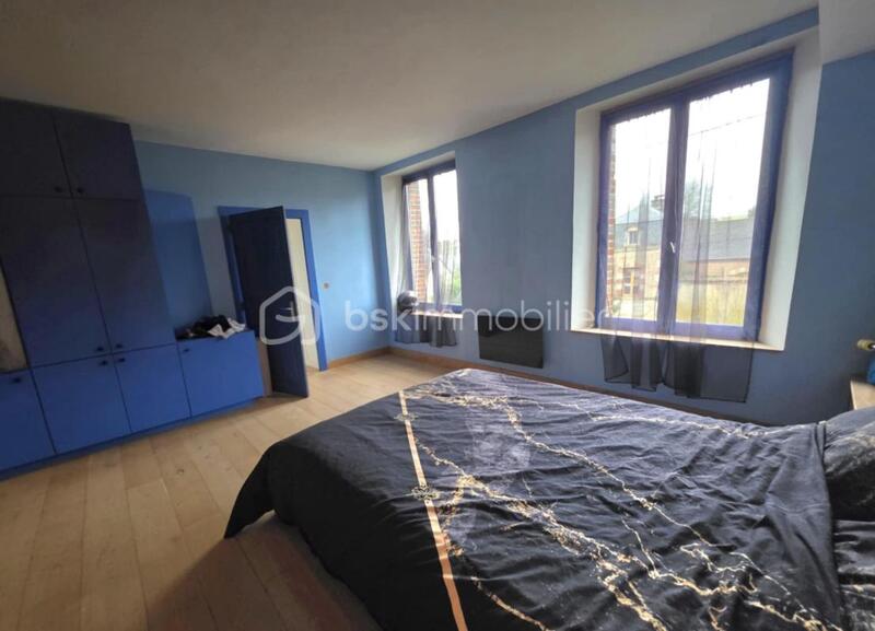 Maison traditionnelle - 189 m² - 8 pièces