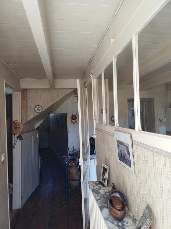 Maison - 230 m² - 8 pièces