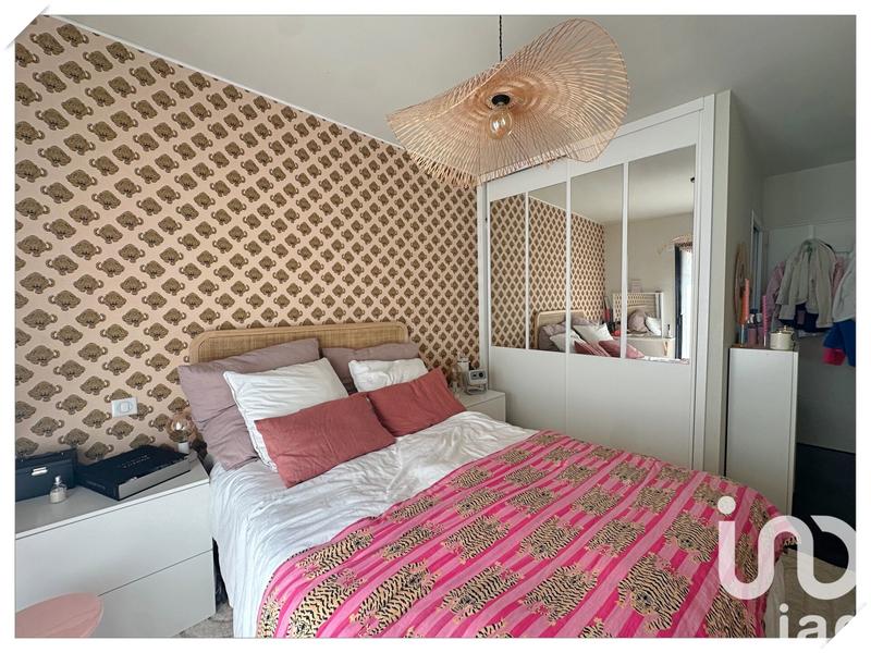 Maison - 250 m² - 7 pièces