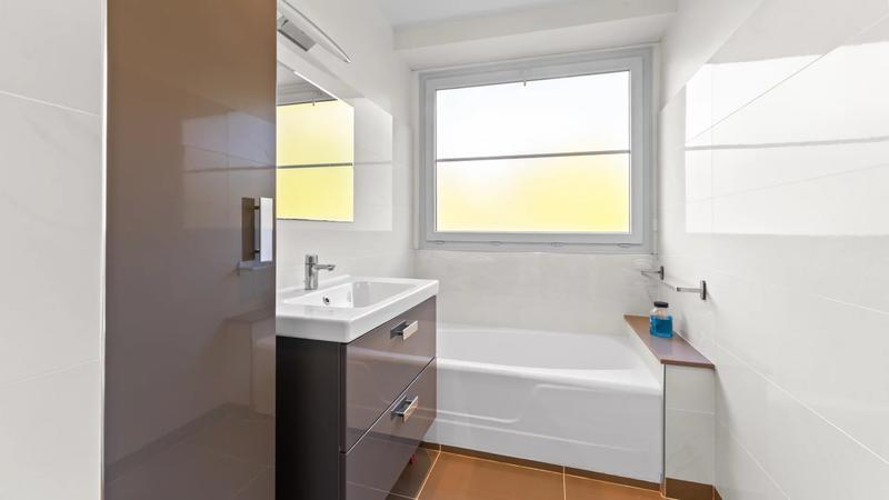 Appartement - 90 m² - 4 pièces