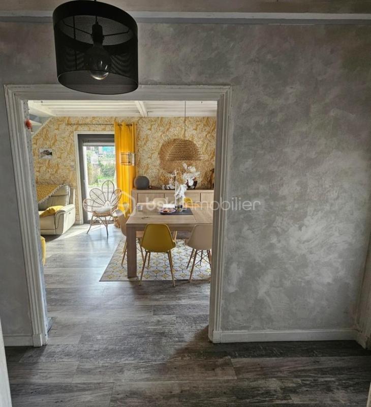 Maison traditionnelle - 120 m² - 6 pièces