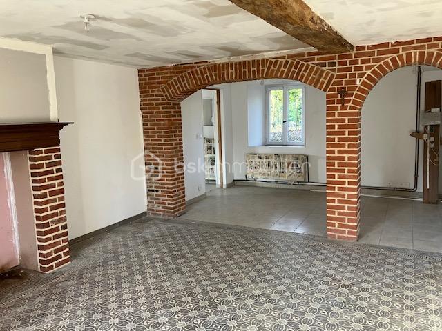 Maison de village - 140 m² - 8 pièces