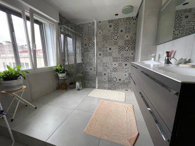 Appartement - 100 m² - 5 pièces