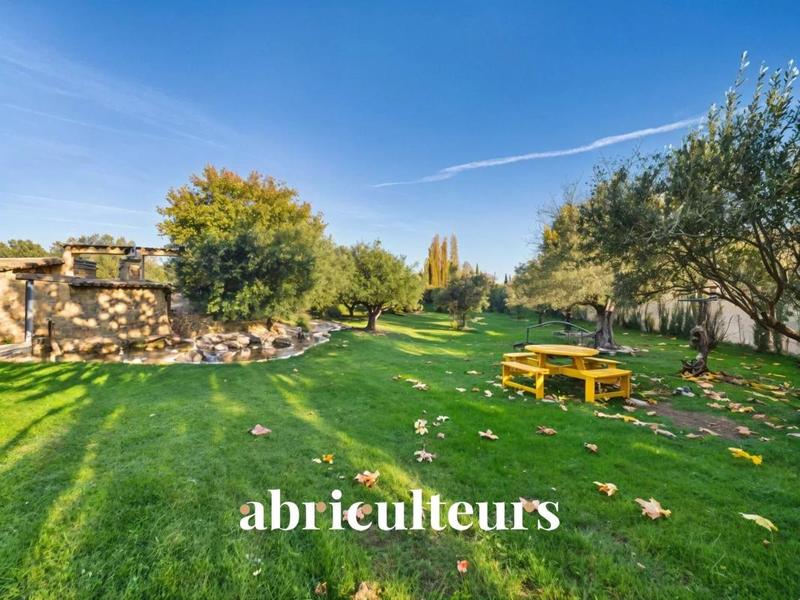 Villa - 180 m² - 7 pièces