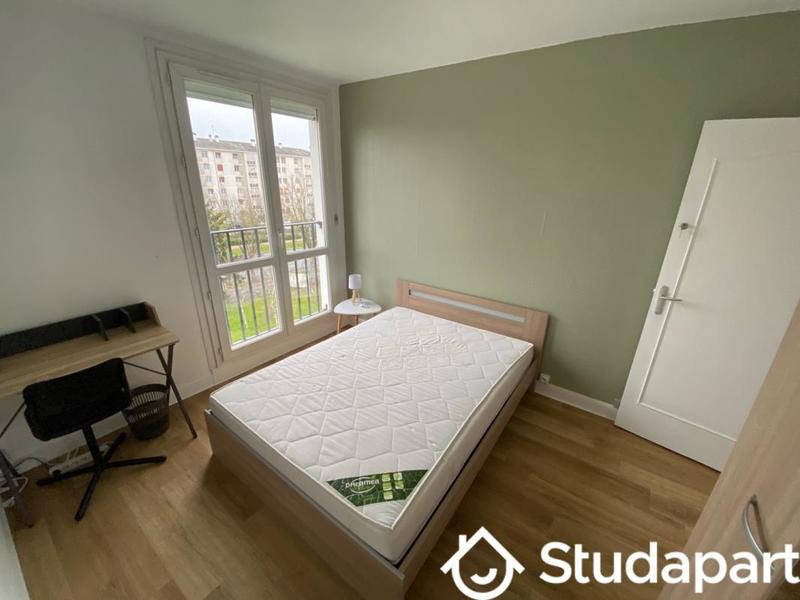 Chambre - 11 m² - 1 pièce