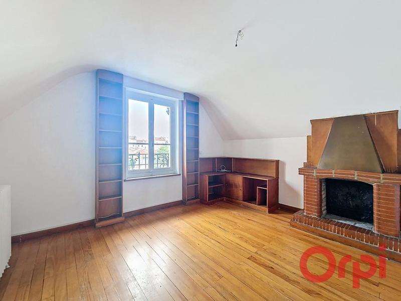 Maison - 166 m² - 7 pièces