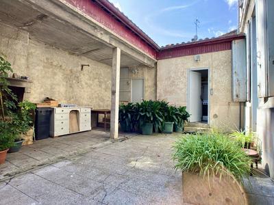 Maison - 200 m² - 6 pièces