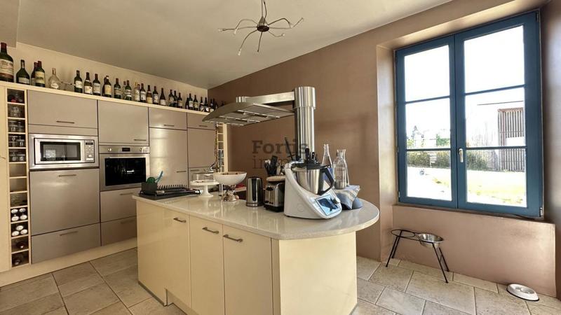 Corps de ferme - 407 m² - 11 pièces