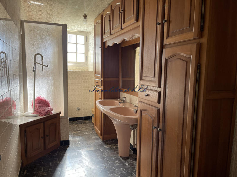 Maison - 285 m² - 7 pièces