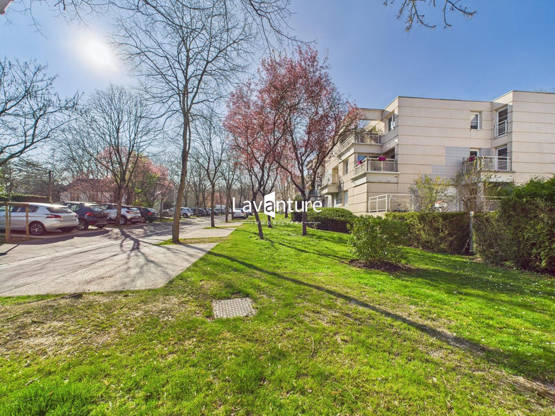 Appartement - 81 m² - 4 pièces