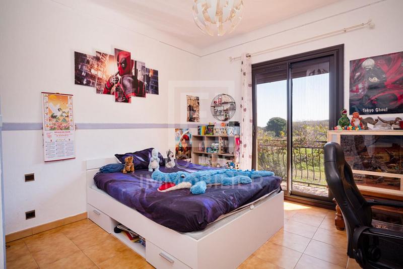 Propriété - 230 m² - 7 pièces