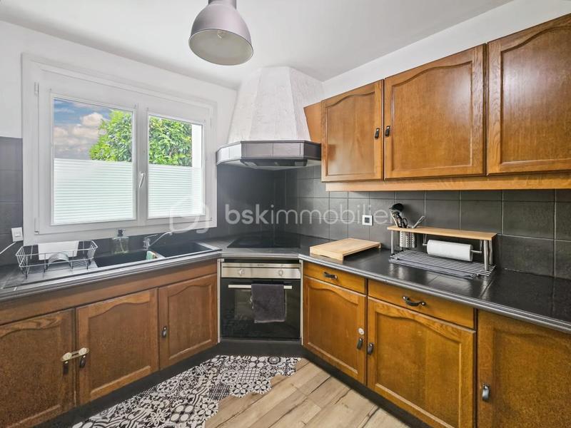 Maison - 98 m² - 5 pièces