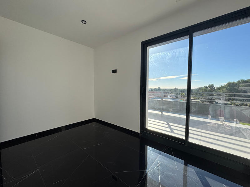 Maison - 190 m² - 6 pièces