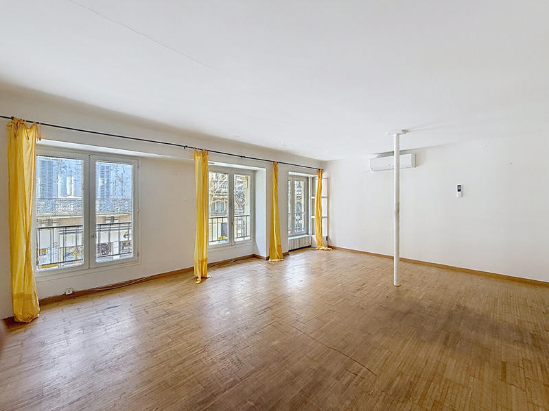 Appartement - 81 m² - 3 pièces