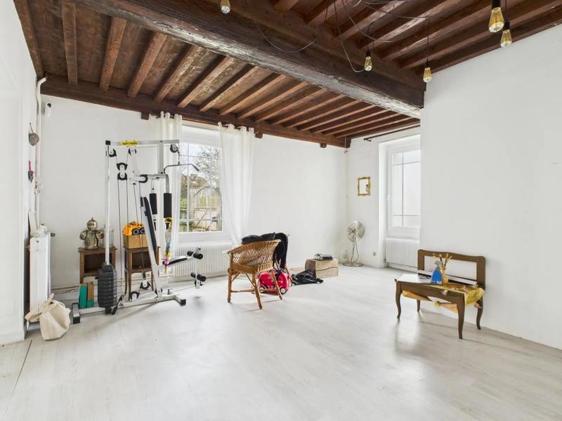 Propriété - 123 m² - 6 pièces