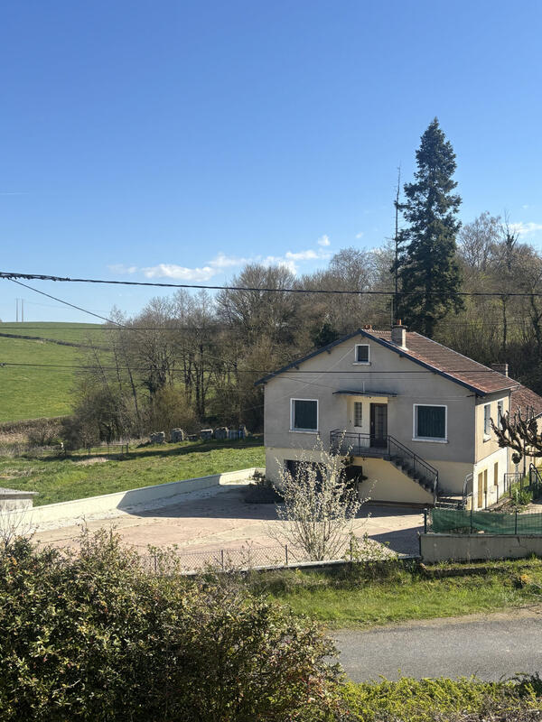 Maison - 105 m² - 5 pièces