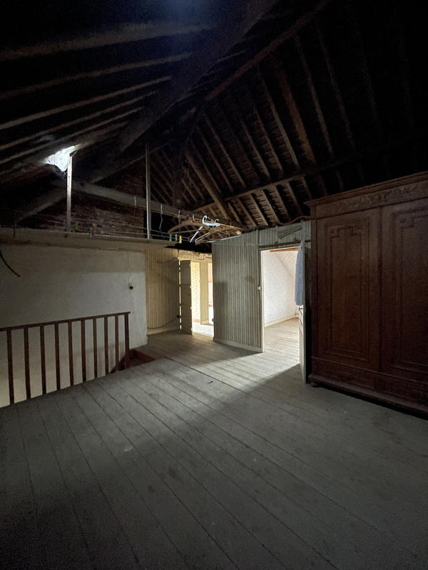 Maison - 99 m² - 5 pièces