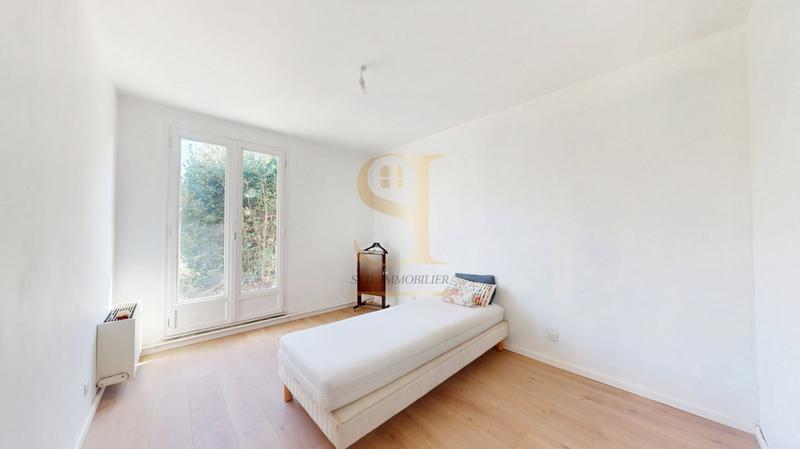 Maison - 195 m² - 8 pièces