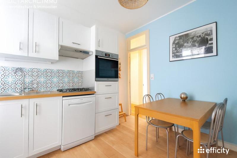 Appartement - 80 m² - 3 pièces