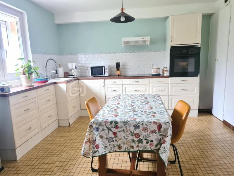 Appartement - 81 m² - 3 pièces