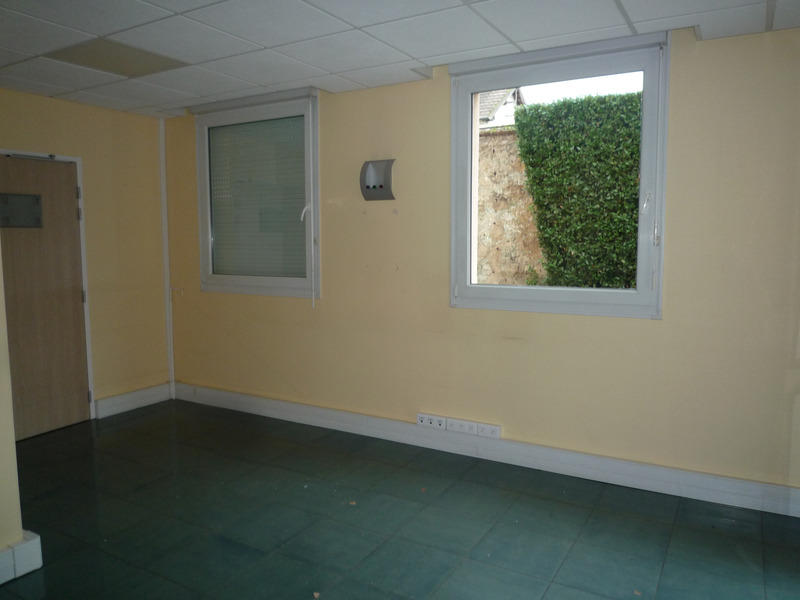 Bureau - 127 m² - 7 pièces