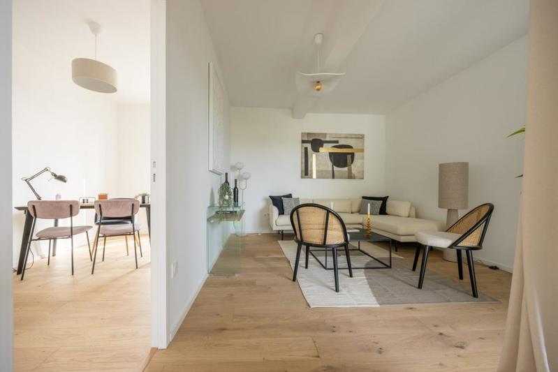 Appartement - 96 m² - 5 pièces