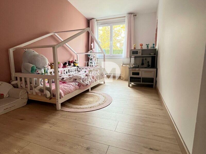 Maison - 89 m² - 5 pièces