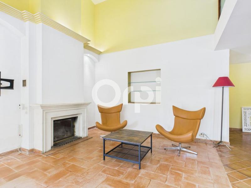 Maison - 200 m² - 6 pièces