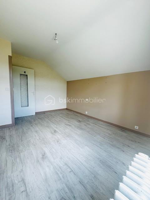 Propriété - 180 m² - 8 pièces