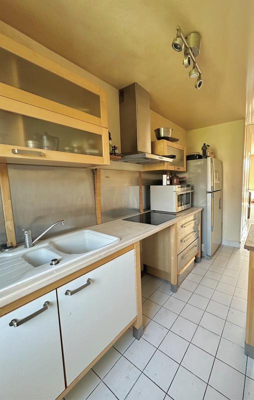 Maison - 95 m² - 5 pièces