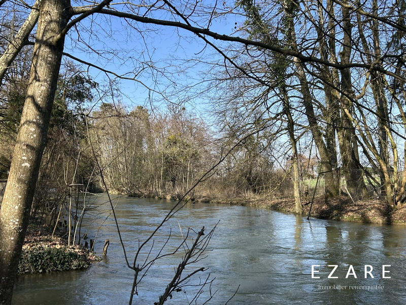 Maison - 240 m² - 9 pièces