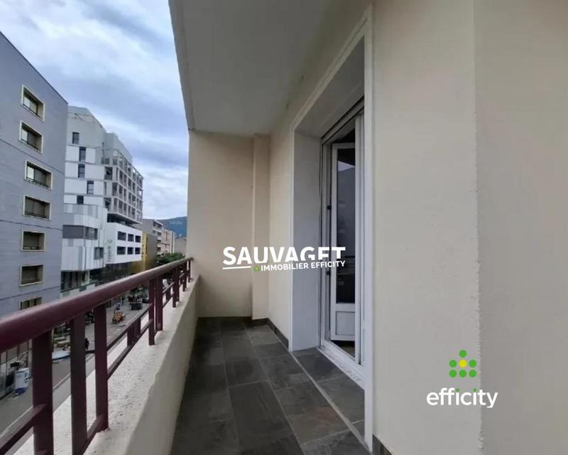 Appartement - 97 m² - 4 pièces