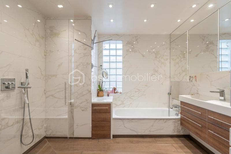 Maison de ville - 144 m² - 6 pièces