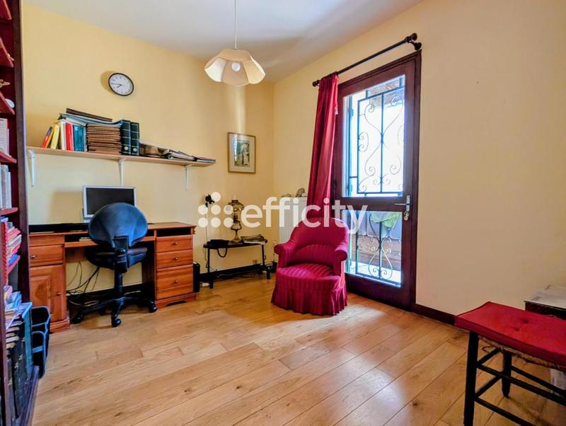 Maison - 140 m² - 7 pièces