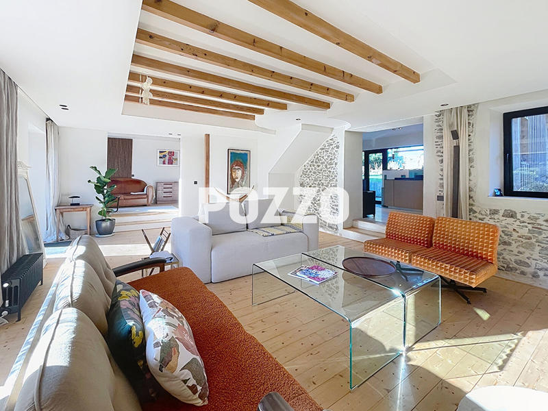 Maison - 163 m² - 6 pièces
