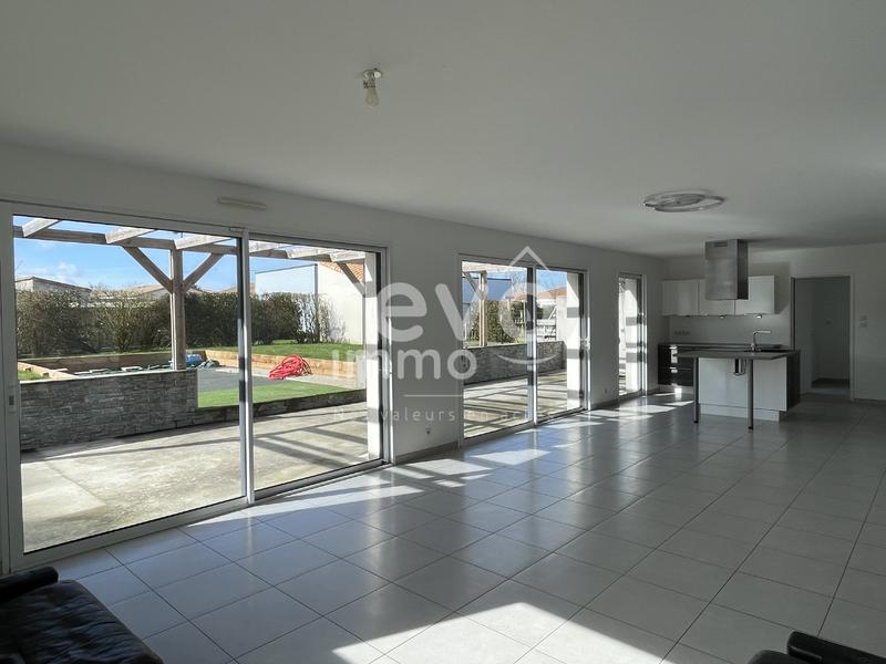 Maison contemporaine - 117 m² - 5 pièces