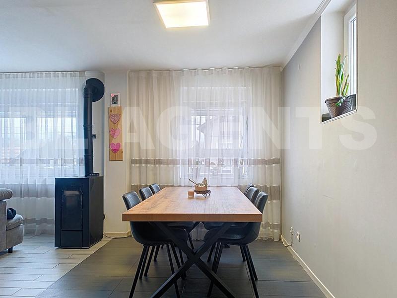 Maison - 97 m² - 5 pièces