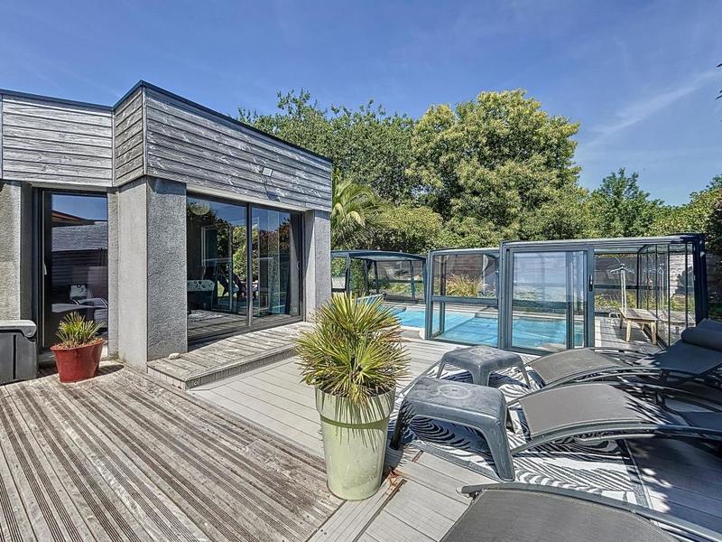 Maison - 137 m² - 6 pièces