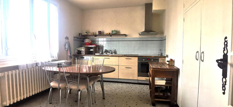 Maison - 143 m² - 8 pièces