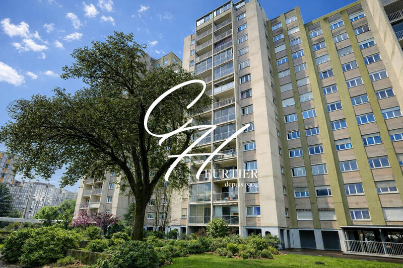 Appartement - 87 m² - 4 pièces