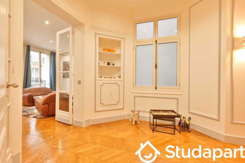 Appartement - 196 m² - 5 pièces