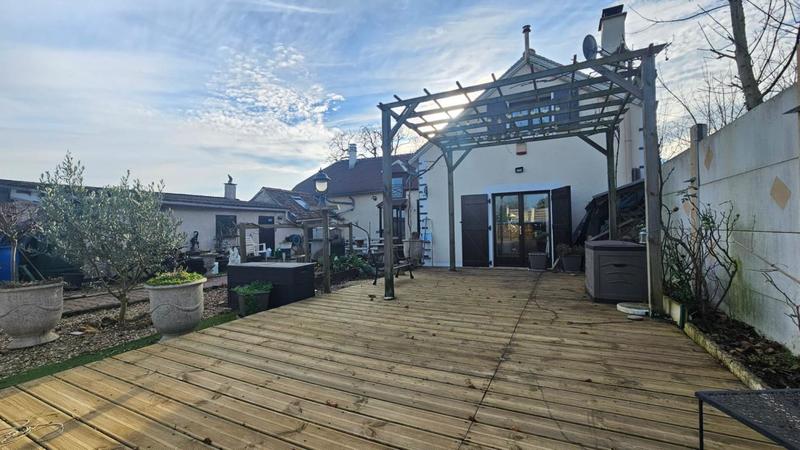 Maison - 114 m² - 6 pièces