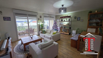 Appartement - 89 m² - 4 pièces