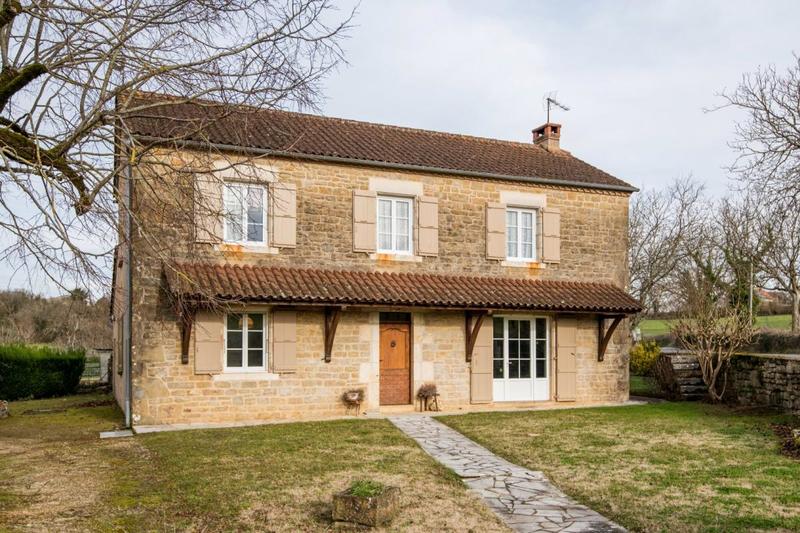 Maison - 197 m² - 7 pièces