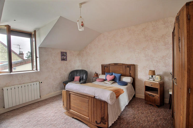 Maison de village - 200 m² - 9 pièces