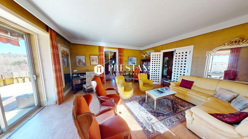 Manoir - 305 m² - 10 pièces