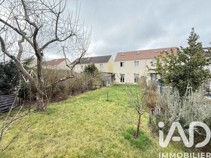 Maison - 94 m² - 5 pièces