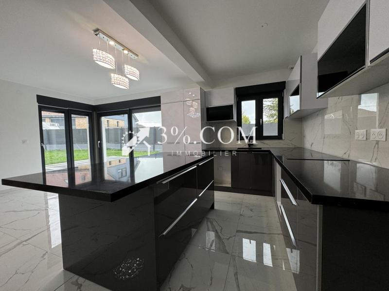 Maison - 125 m² - 5 pièces