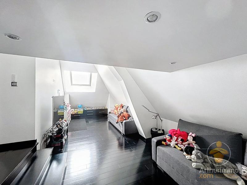 Maison - 147 m² - 7 pièces